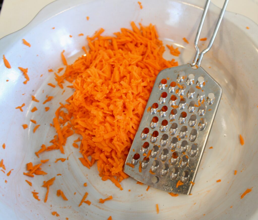2 cups of shredded carrots